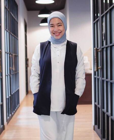 PasarMIKRO - Desra Syafrianti, Admin Finance